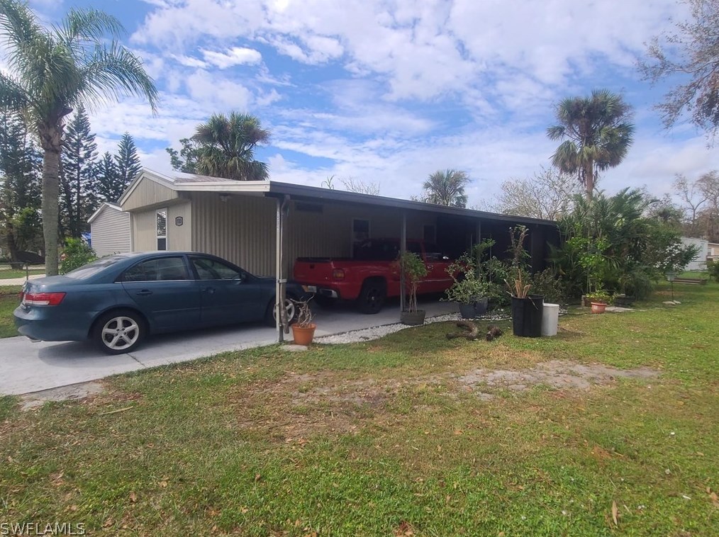 7585 Morgan Jones Dr, Fort Myers, FL 33917-2404