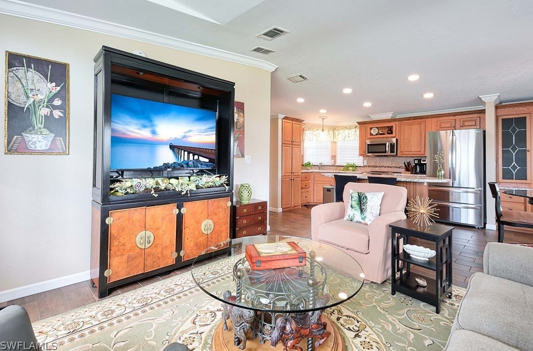 9761 Cattail Ct, Fort Myers FL 33905-5107 exterior