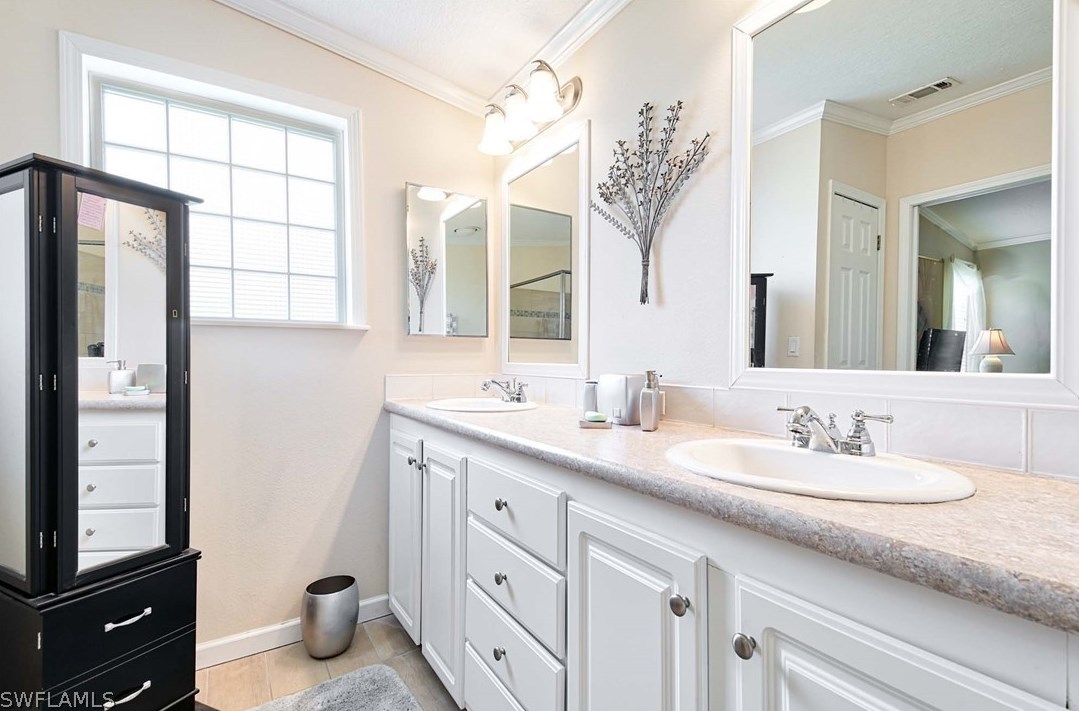 9761 Cattail Ct, Fort Myers FL 33905-5107 exterior