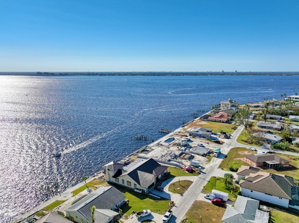 5827 1st Ave, Cape Coral, FL 33914-7102