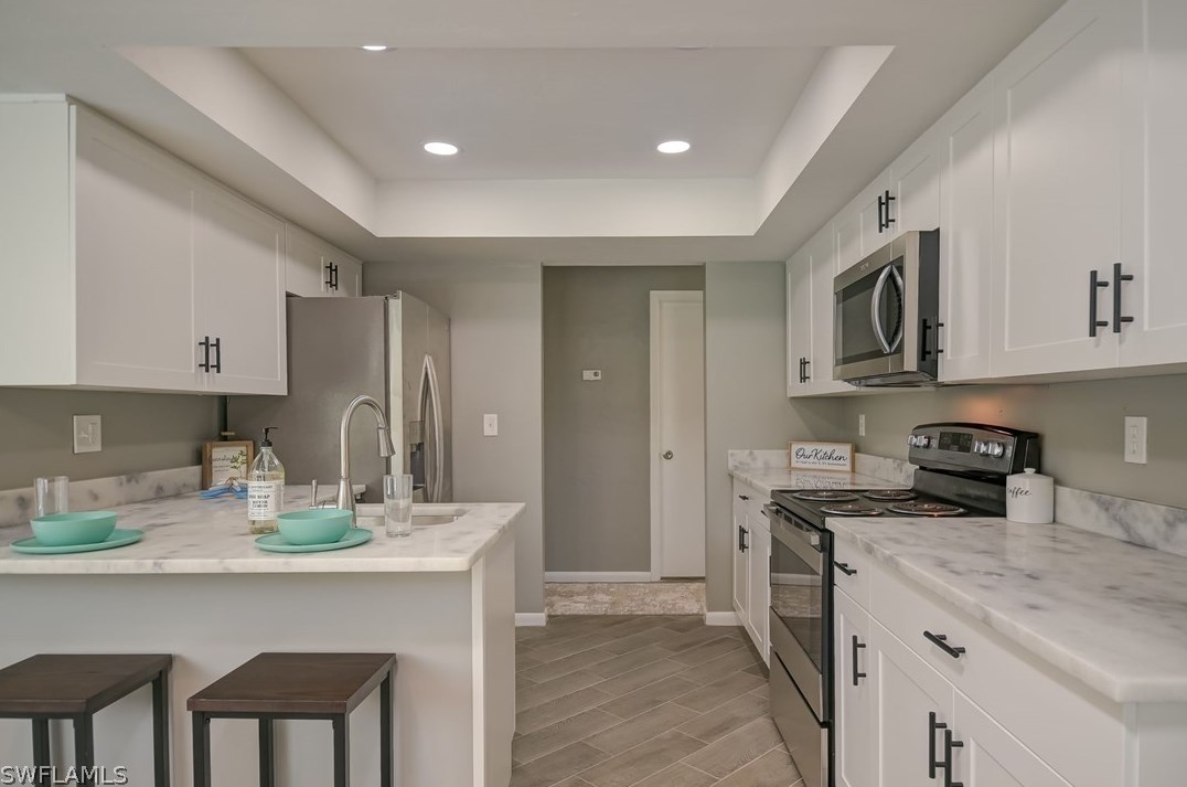 1214 Baldwin Pl, Lehigh Acres, FL 33936