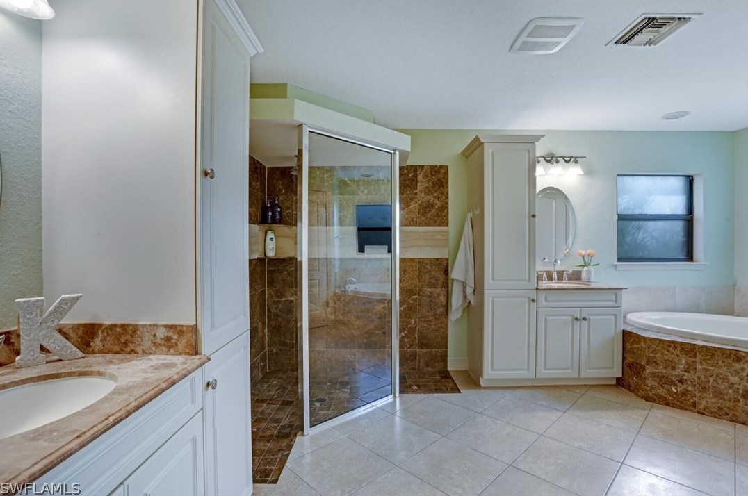 17410 Caloosa Trace Cir, Fort Myers FL  33967-8500 exterior