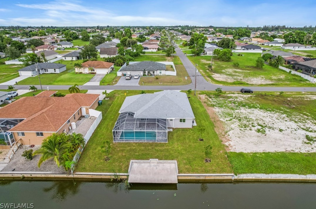 328 6th Pl, Cape Coral, FL 33990-0011