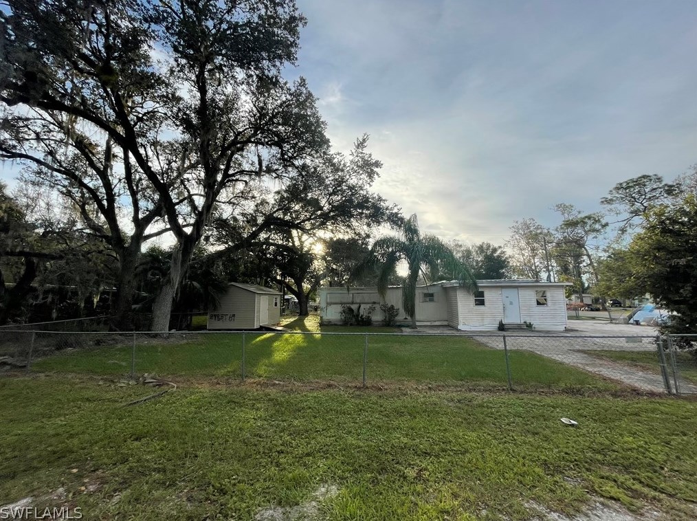 784 Maddox St, Labelle, FL 33935-4110