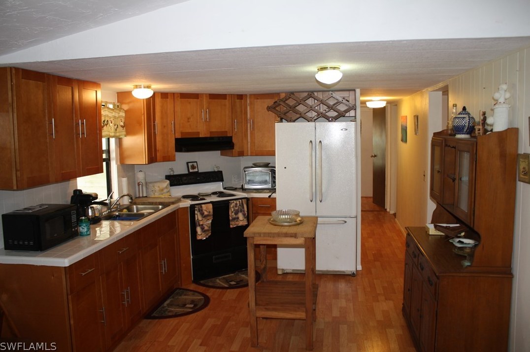 121 Kilpatrick Rd, Clewiston FL 33440-9415 exterior