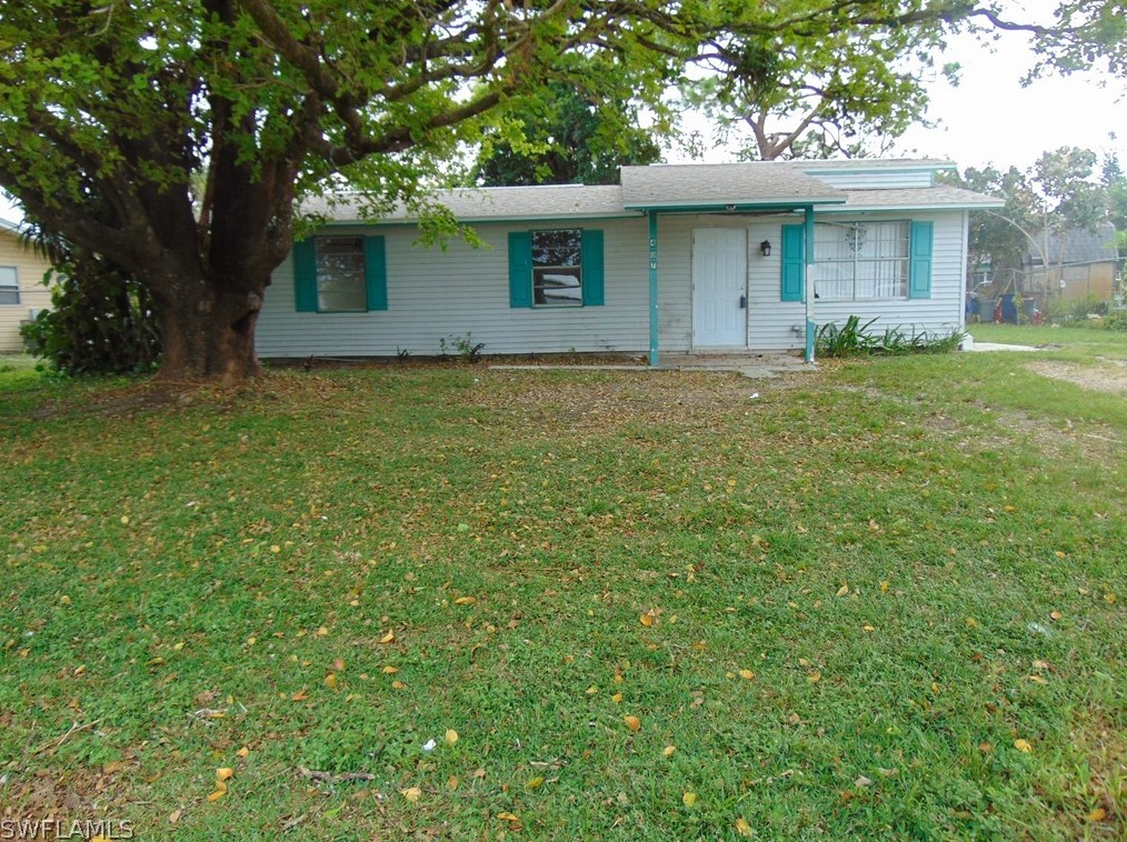 407 Morgan Cir S, Lehigh Acres, FL 33936