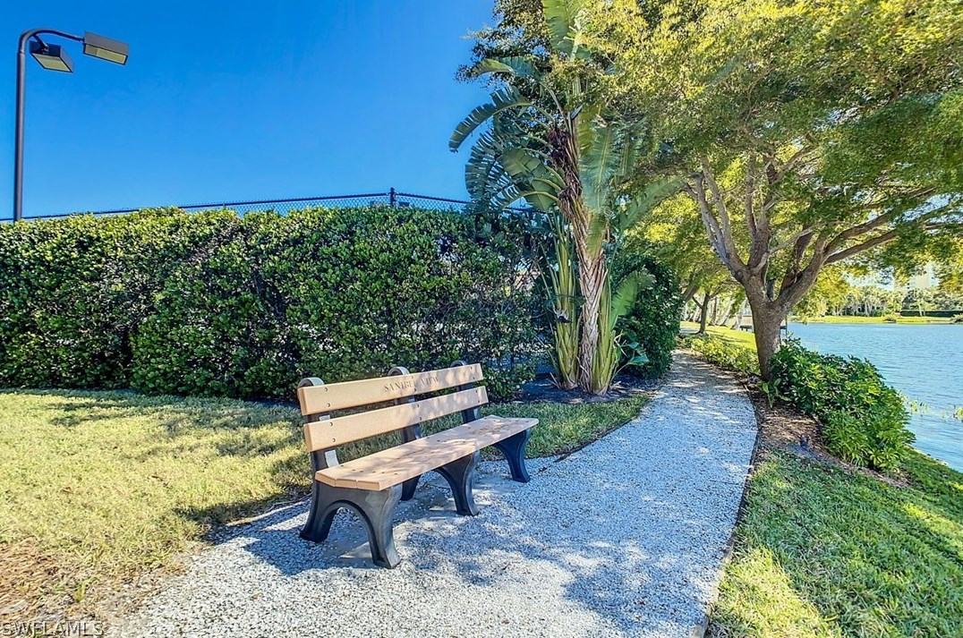 20061 Sanibel View Cir, Fort Myers FL  33908-7806 exterior