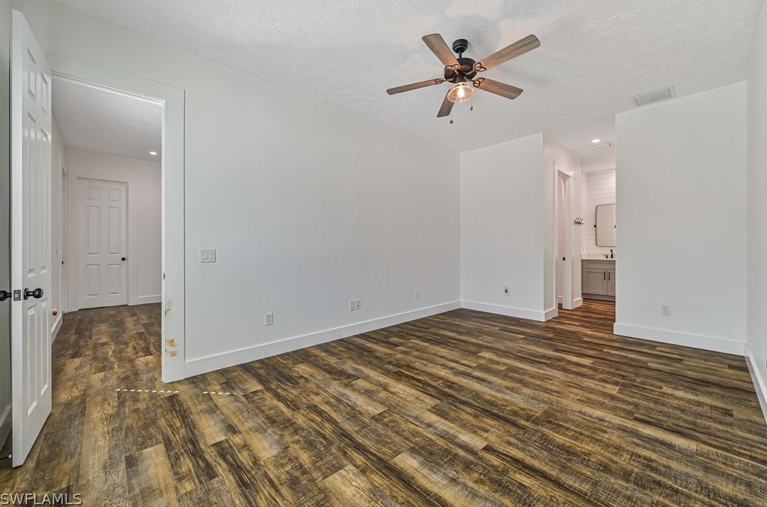 2907 22nd St, Alva FL  33920 exterior