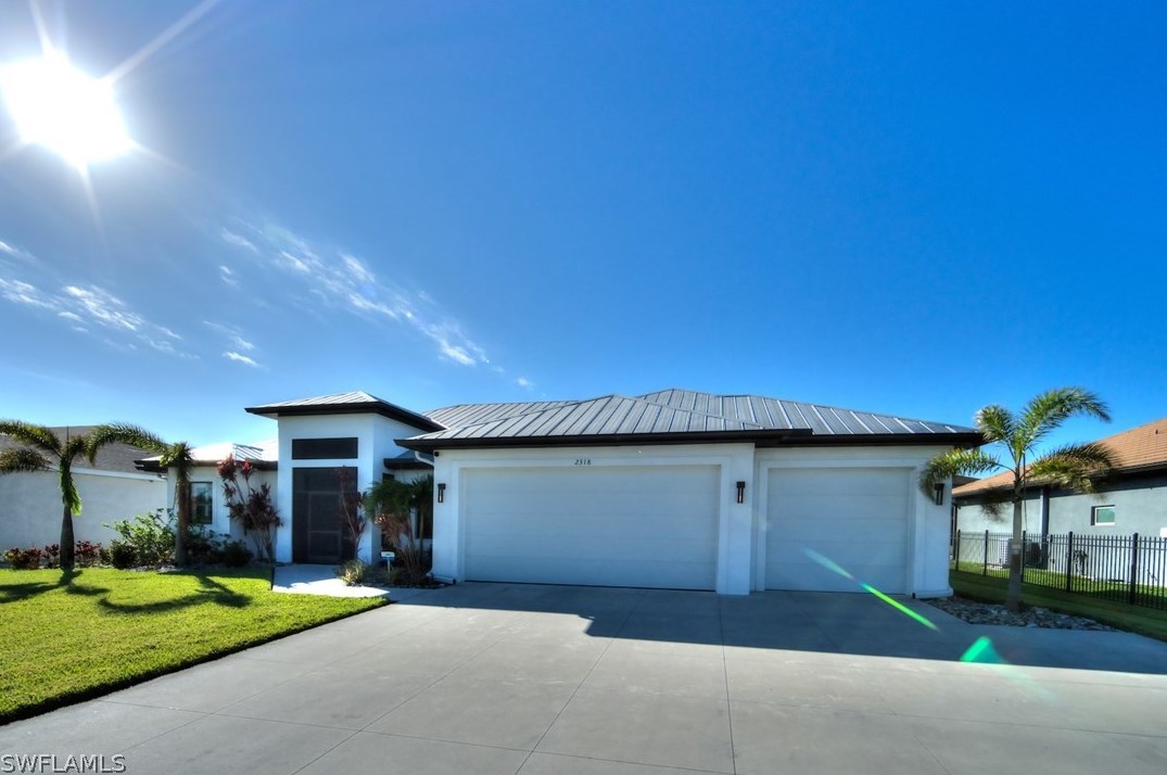 2318 Trafalgar Pkwy, Cape Coral, FL 33991-3080
