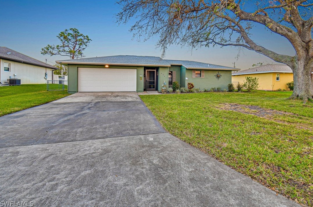 4021 1st Ct, Cape Coral, FL 33904-8456