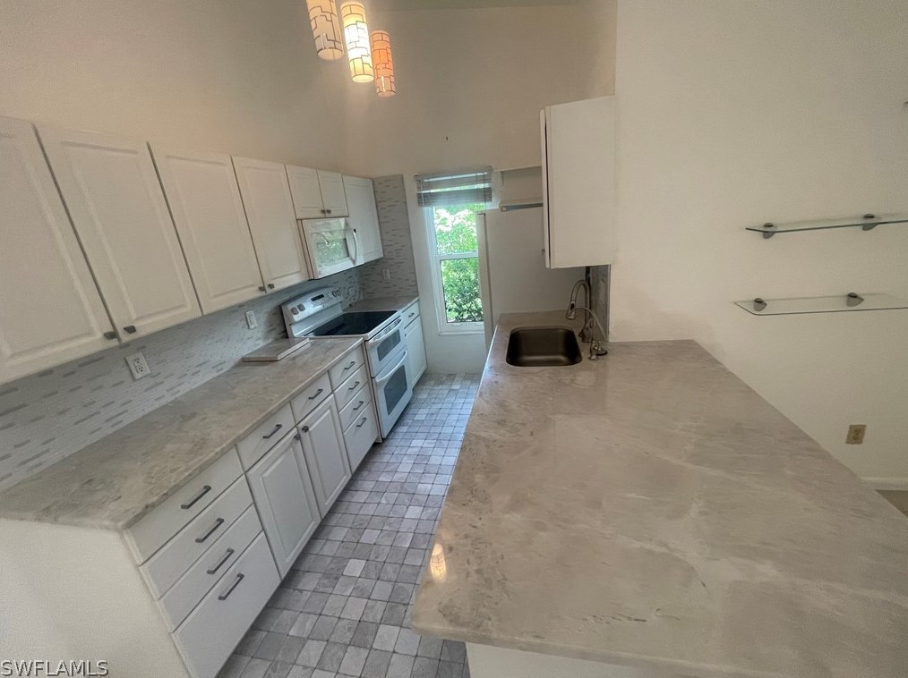 5119 Courtyards Ct, Cape Coral, FL 33914-7409