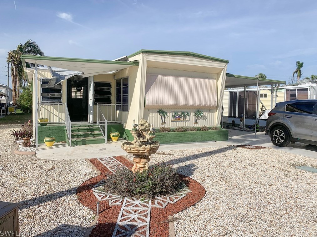 11310 Azalea Ln, Fort Myers Beach, FL 33931