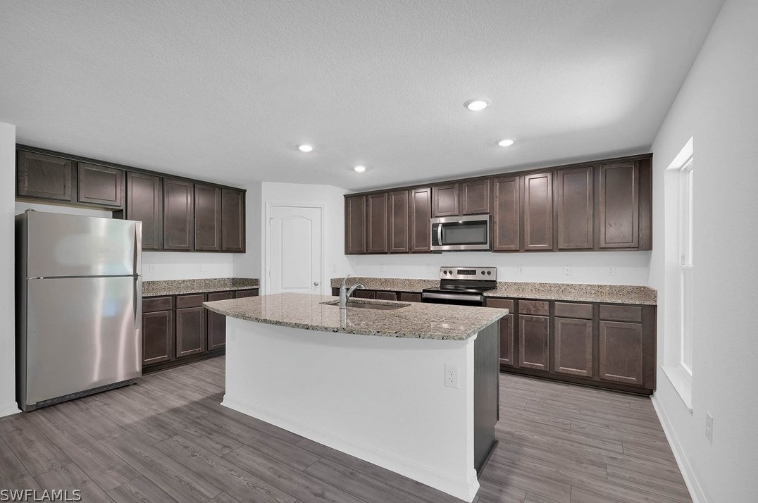 810 Franklin Ct, Ave Maria, FL 34142