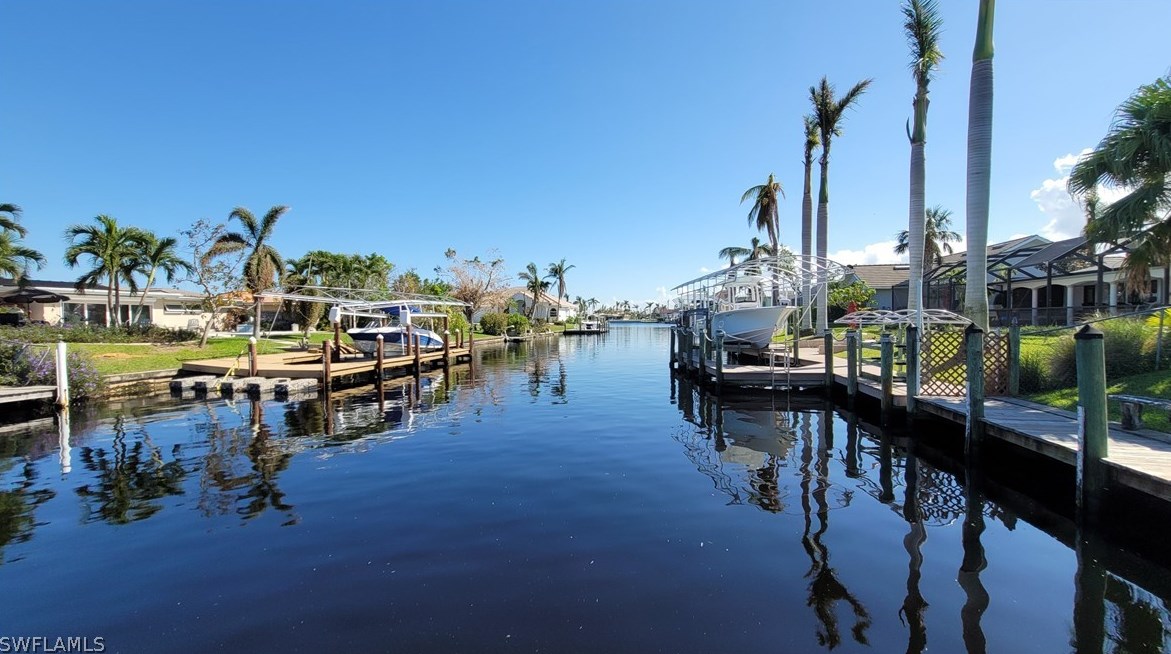 123 52nd Ter, Cape Coral FL  33914-7109 exterior