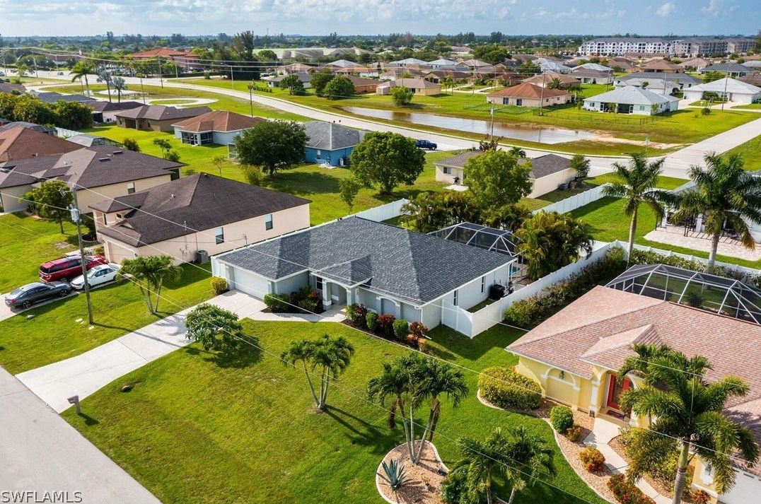 1724 Sw 31st Ln, Cape Coral, FL 33914