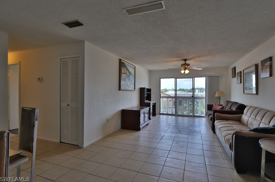 3704 Broadway Apt 317, Fort Myers, FL 33901