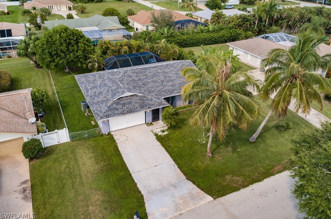1505 35th Ter, Cape Coral, FL 33904-4285