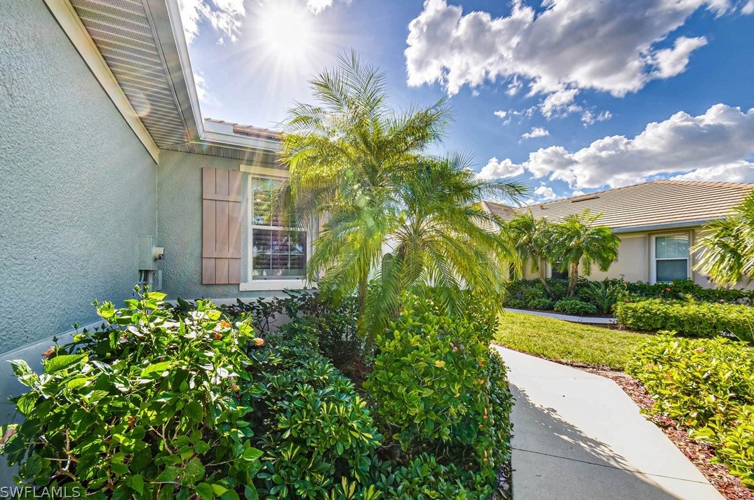 10712 Cetrella Dr, Fort Myers, FL 33913-8667