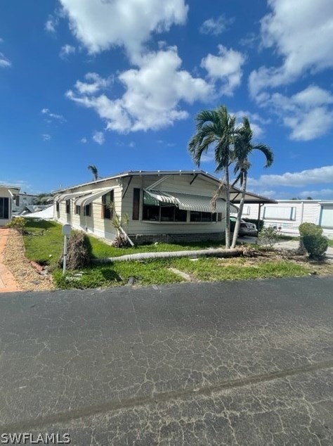 275 Yorkshire Ave, Fort Myers, FL 33908-3434