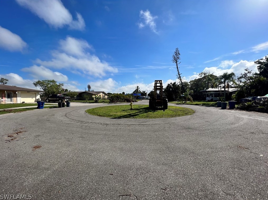 5849 Millay Ct, Fort Myers FL  33903-4524 exterior
