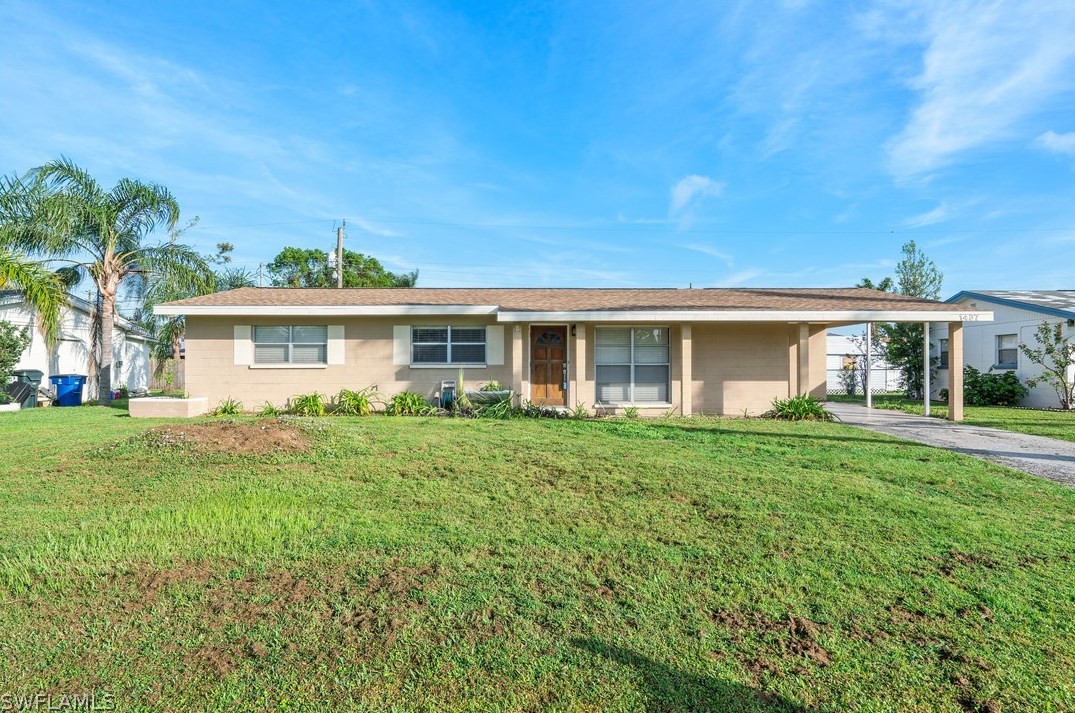 1437 Byron Rd, Fort Myers, FL 33919-1054