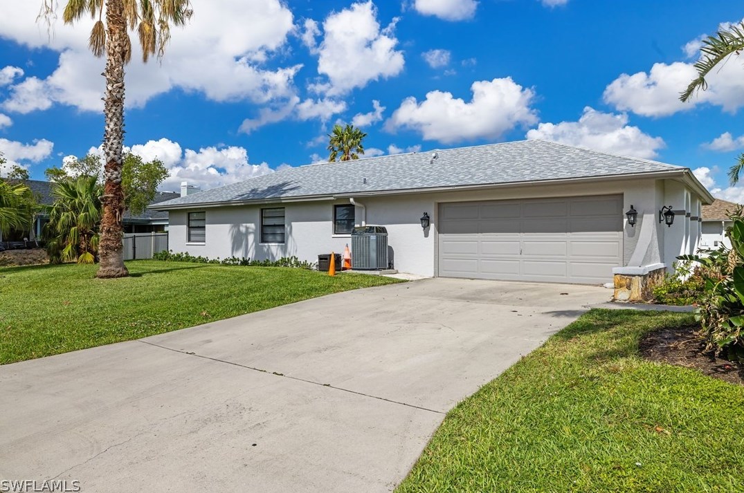 1596 Whiskey Creek Dr, Fort Myers FL  33919-2724 exterior