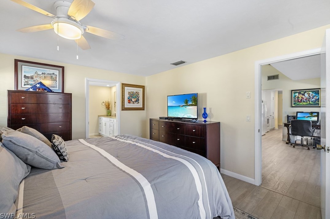 1596 Whiskey Creek Dr, Fort Myers FL  33919-2724 exterior