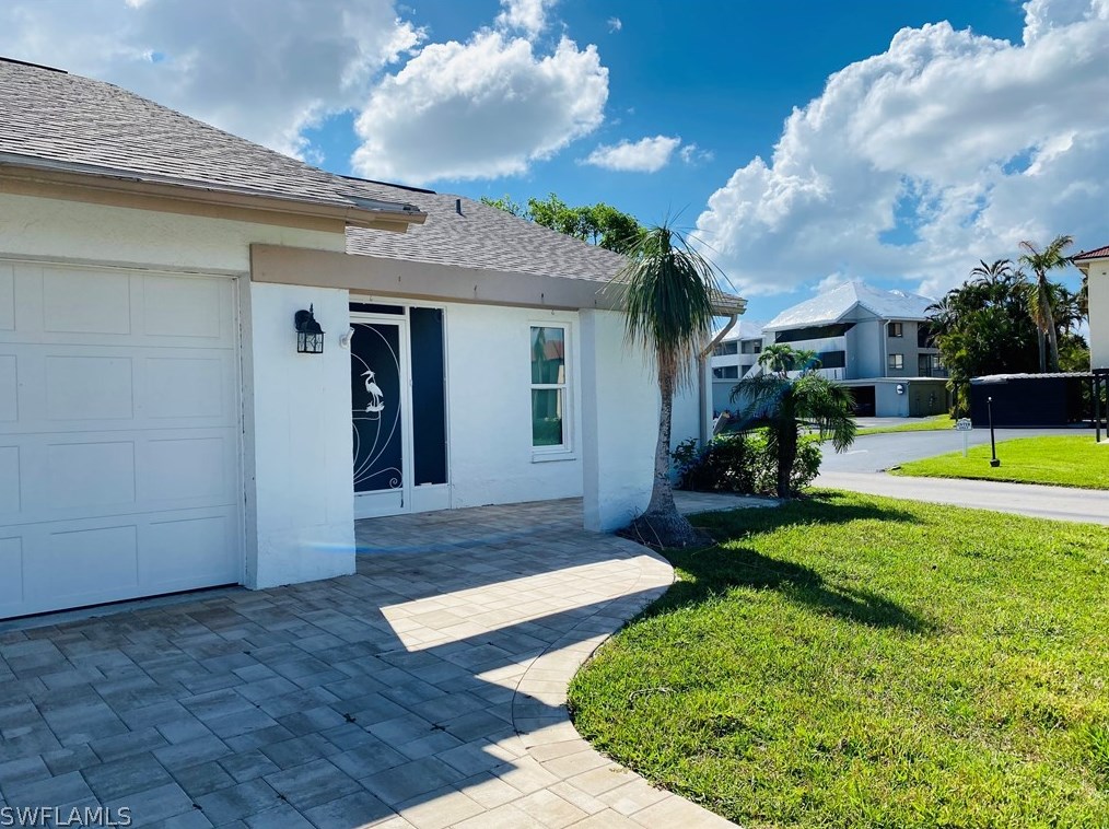 11545 Cinnamon Cove Blvd, Fort Myers, FL 33908-3905
