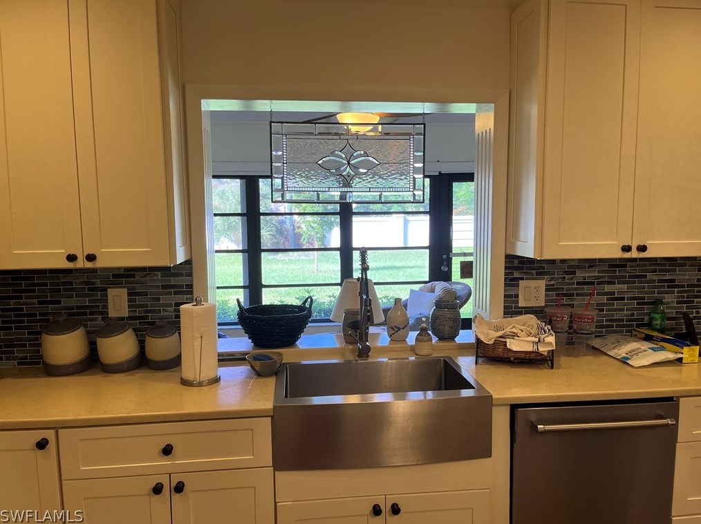 6998 Brandywine Cir, Fort Myers, FL 33919-7339