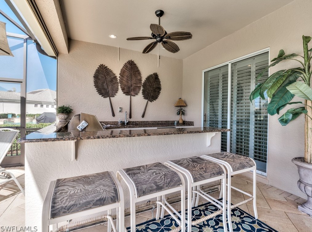 8853 New Castle Dr, Fort Myers FL 33908-5657 exterior