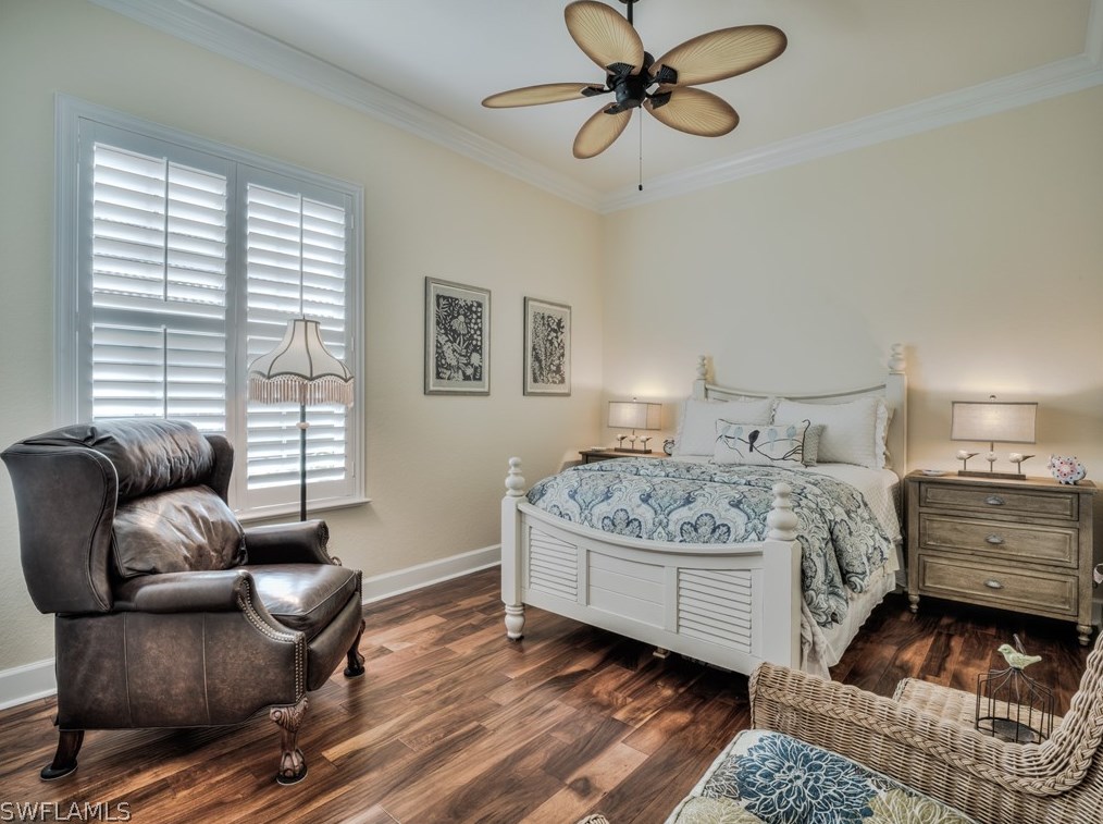 8853 New Castle Dr, Fort Myers FL 33908-5657 exterior