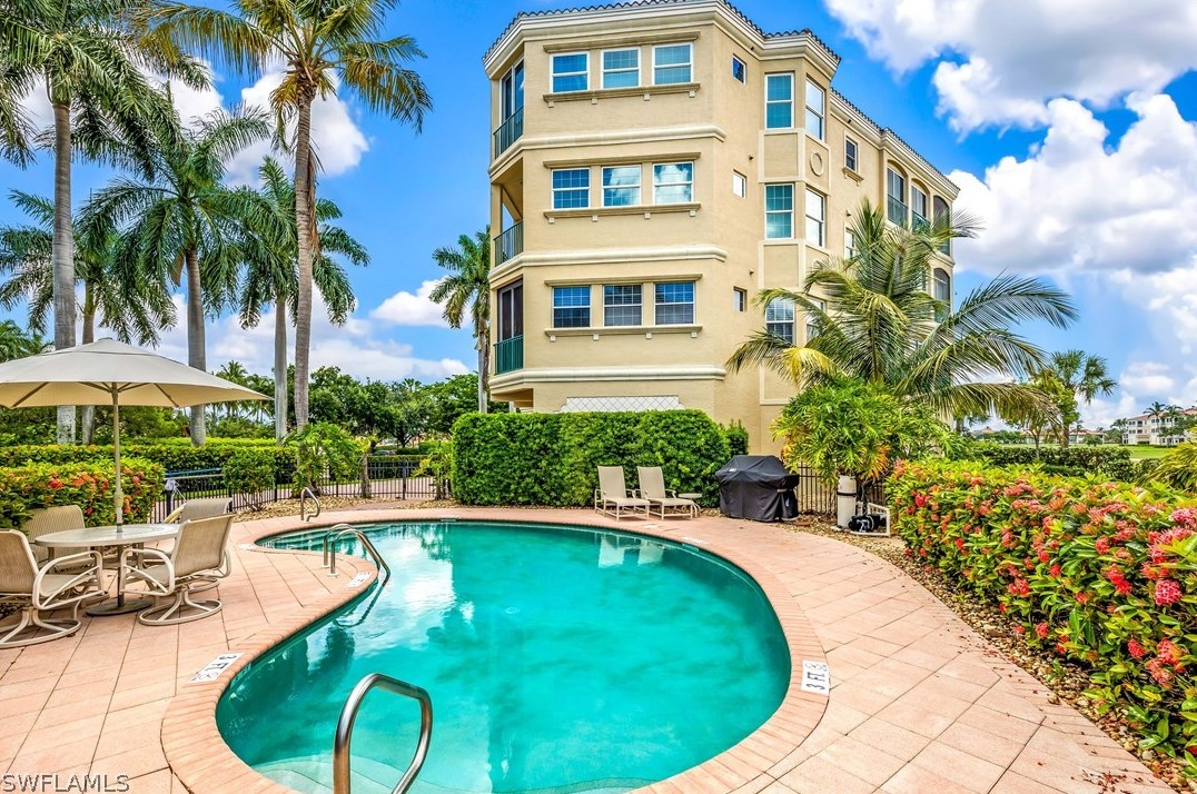 11160 Harbour Yacht Ct, Fort Myers, FL 33908-1151