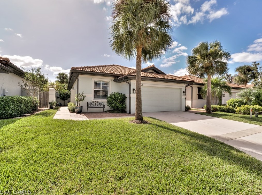10708 Avila Cir, Fort Myers, FL 33913-7043