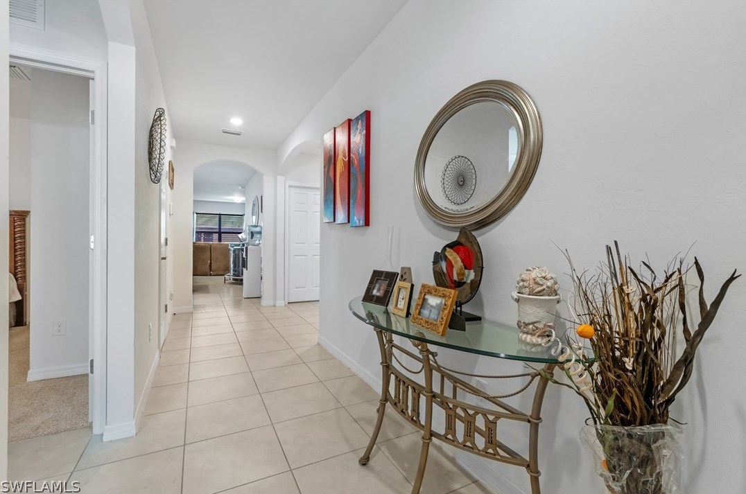 1619 9th St, Cape Coral, FL 33993-5924