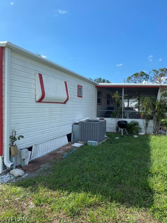 144 Adrienne Dr, Fort Myers, FL 33908-3402