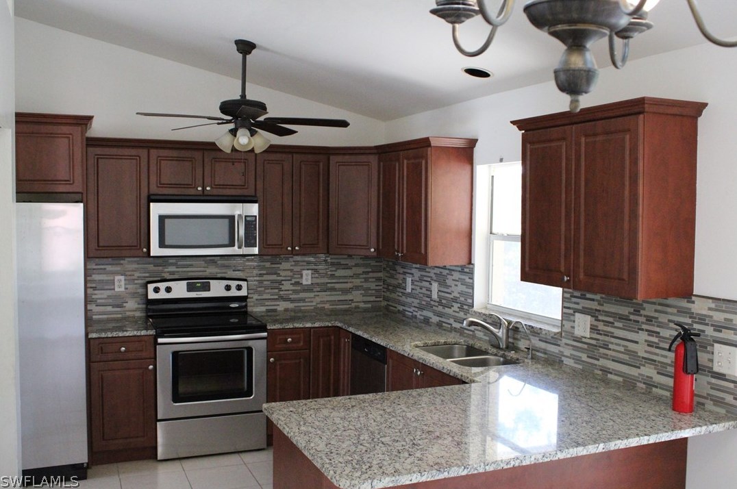 18382 Columbine Rd, Fort Myers, FL 33967-3235