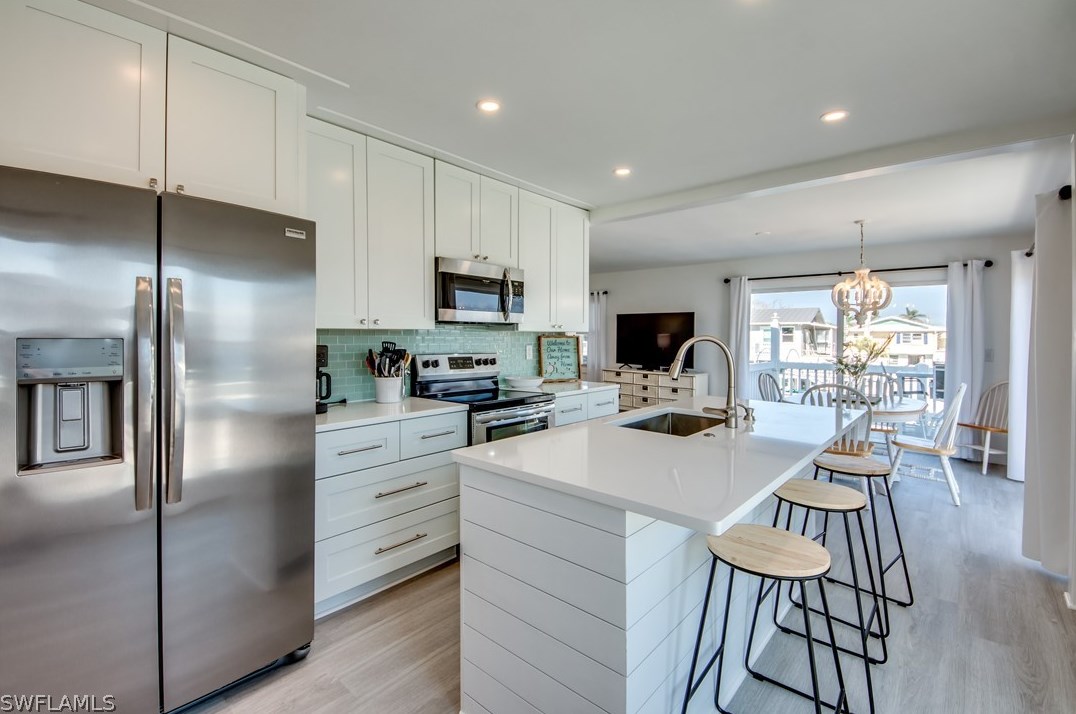 275 Bahia Via, Fort Myers Beach, FL 33931