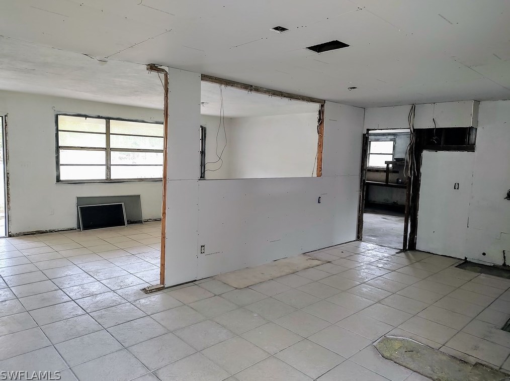 2281 Cantor Ln, Fort Myers, FL 33917-1965