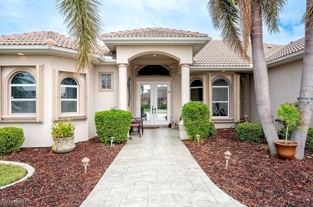 1935 26th St, Cape Coral, FL 33904-3264