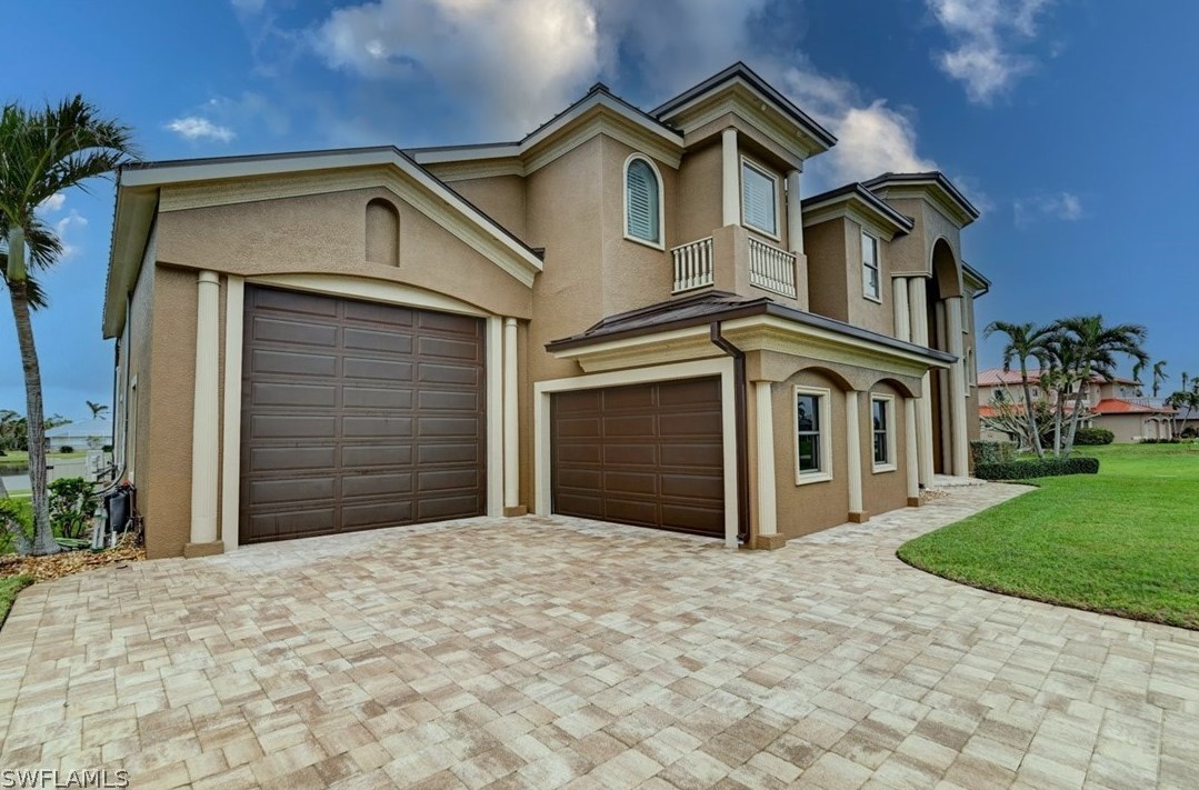 11905 Princess Grace Ct, Cape Coral, FL 33991-7536
