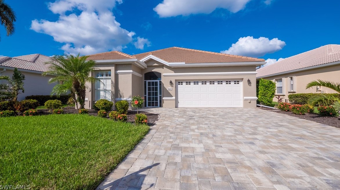 8661 Brittania Dr, Fort Myers, FL 33912-7022