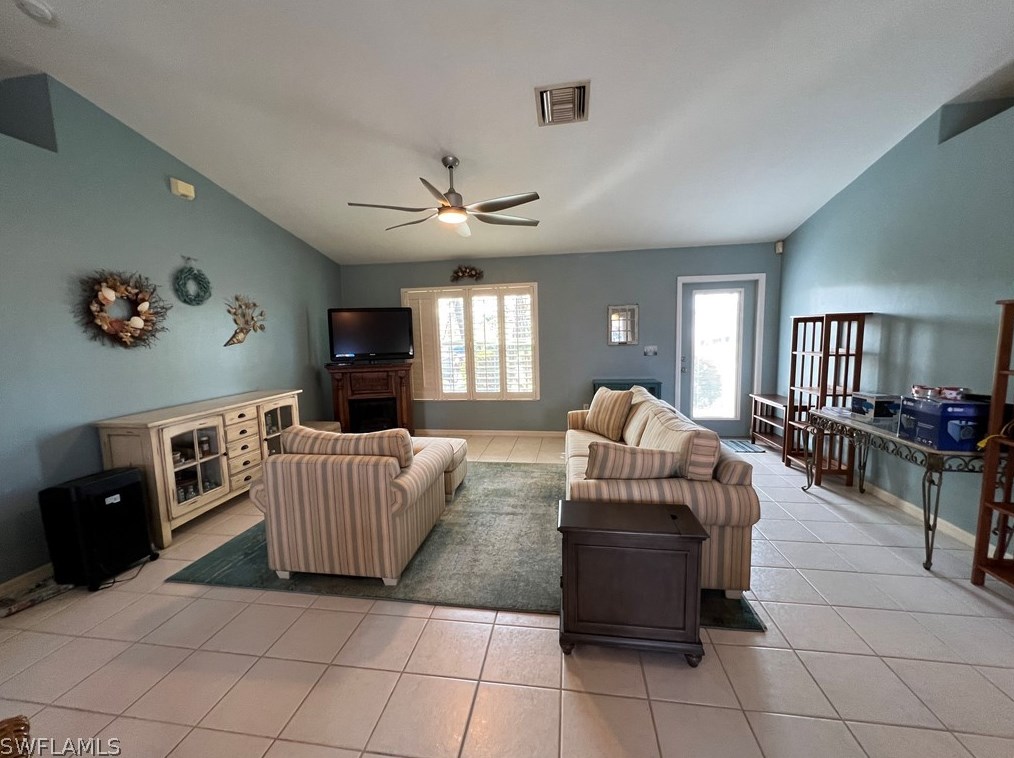 4627 24th Ave, Cape Coral, FL 33914-6789