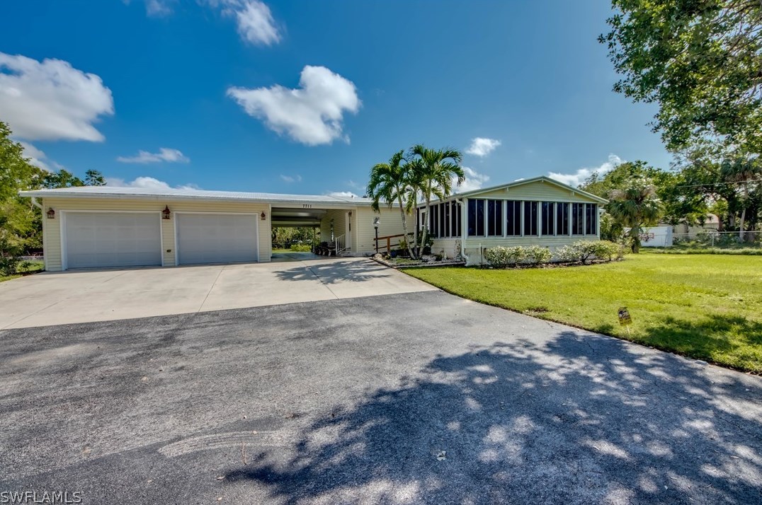 7711 Marx Dr, Fort Myers, FL 33917-1921