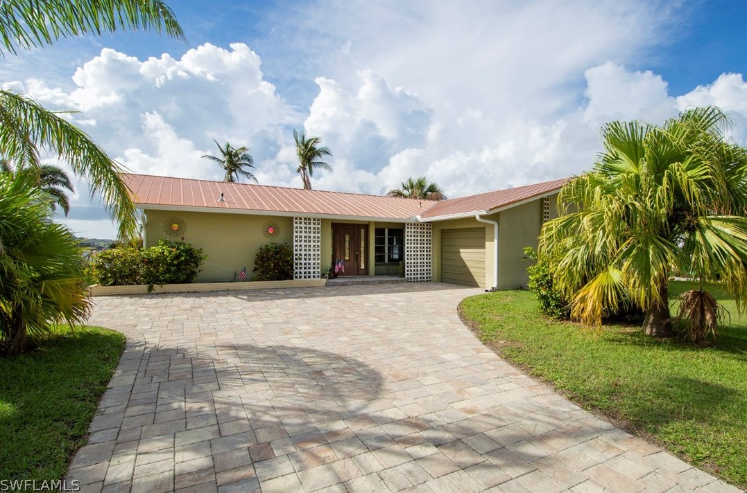 5012 Pelican Blvd, Cape Coral, FL 33914-6587