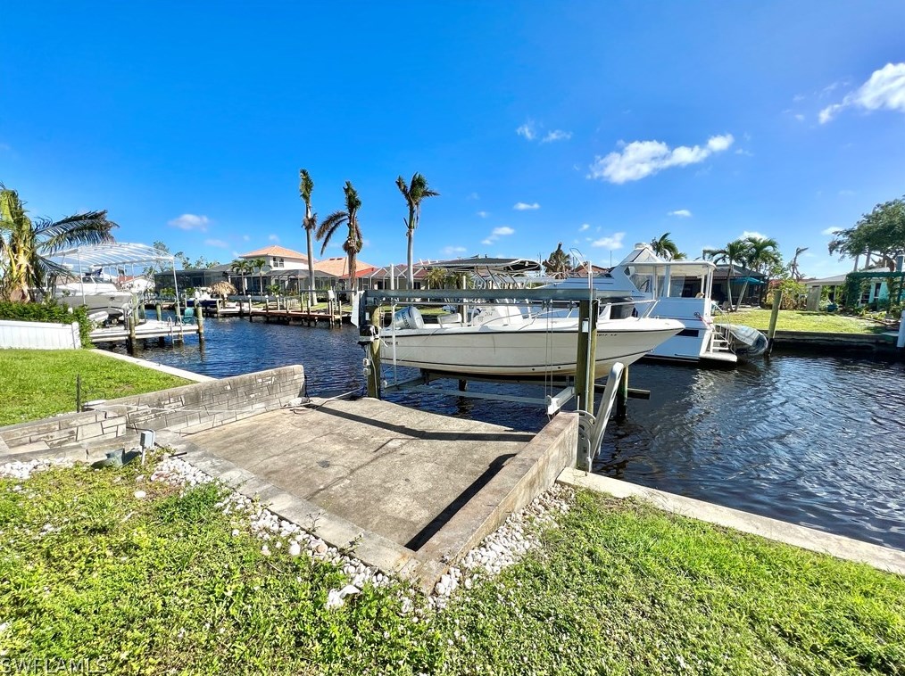 5343 Mayfair Ct, Cape Coral, FL 33904-5971