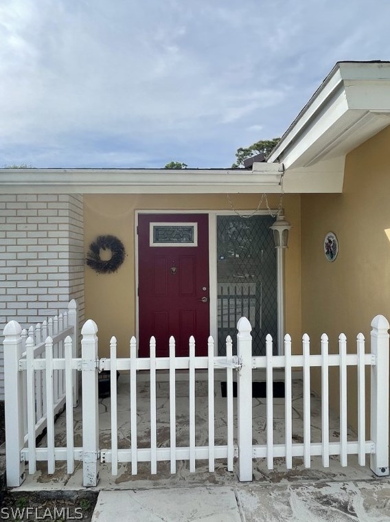 3680 Marvaez St, Fort Myers, FL 33901