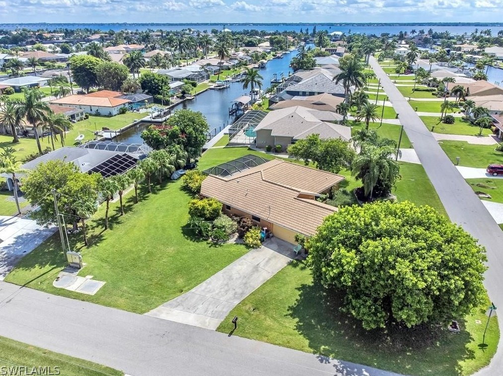 3715 Se 18th Pl, Cape Coral, FL 33904