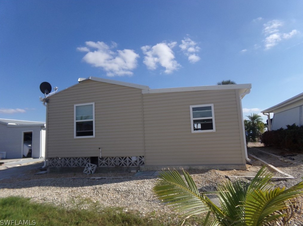 11140 Bayside Ln, Fort Myers Beach, FL 33931