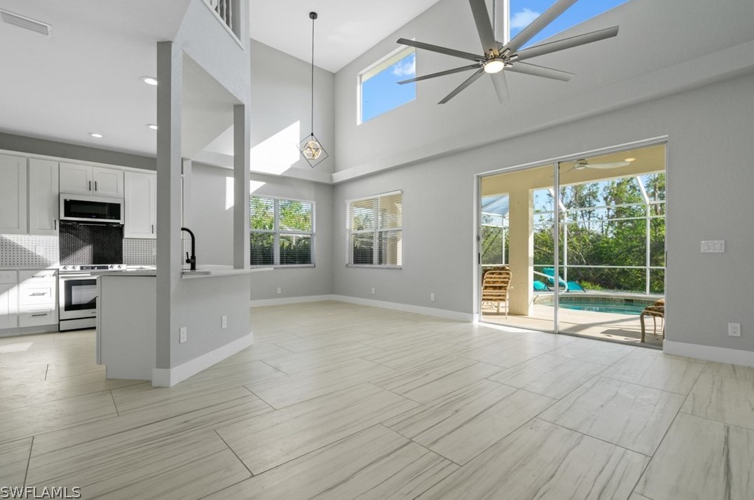 15381 Briarcrest Cir, Fort Myers FL  33912-6398 exterior