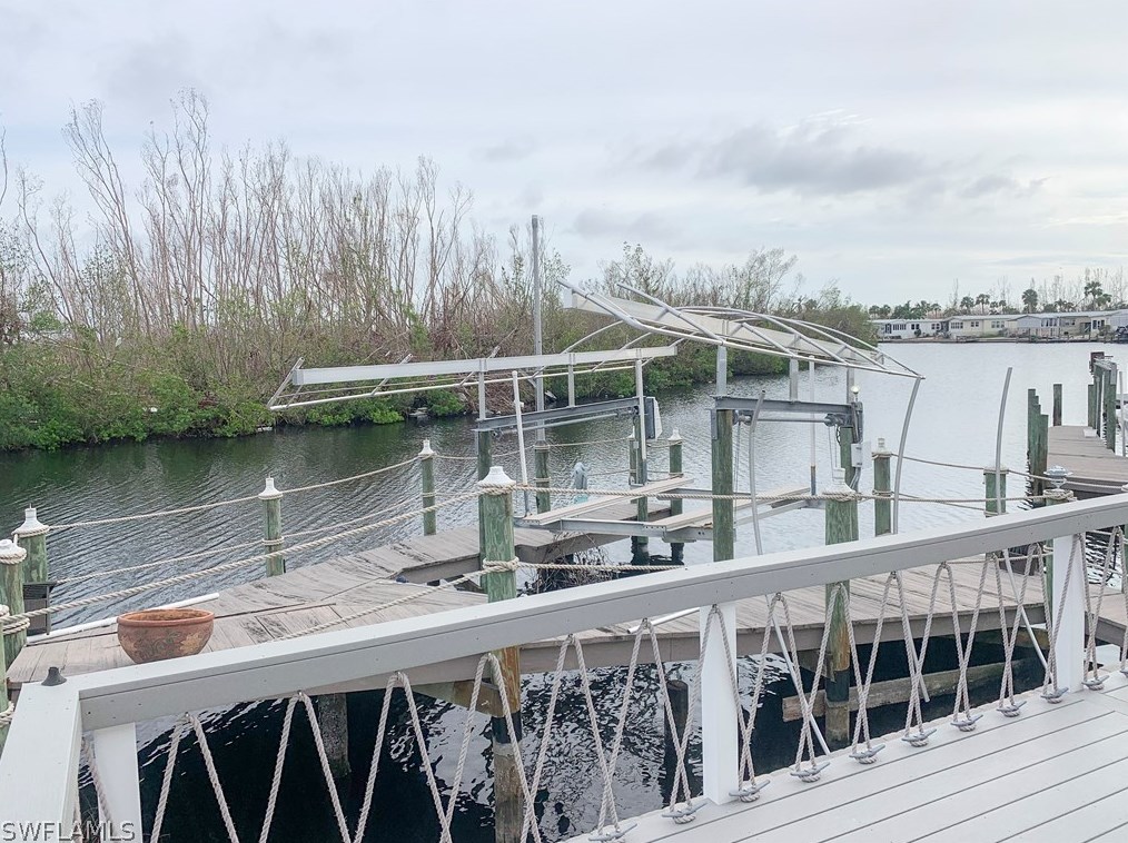 17681 Canal Cove Ct, Fort Myers Beach, FL 33931